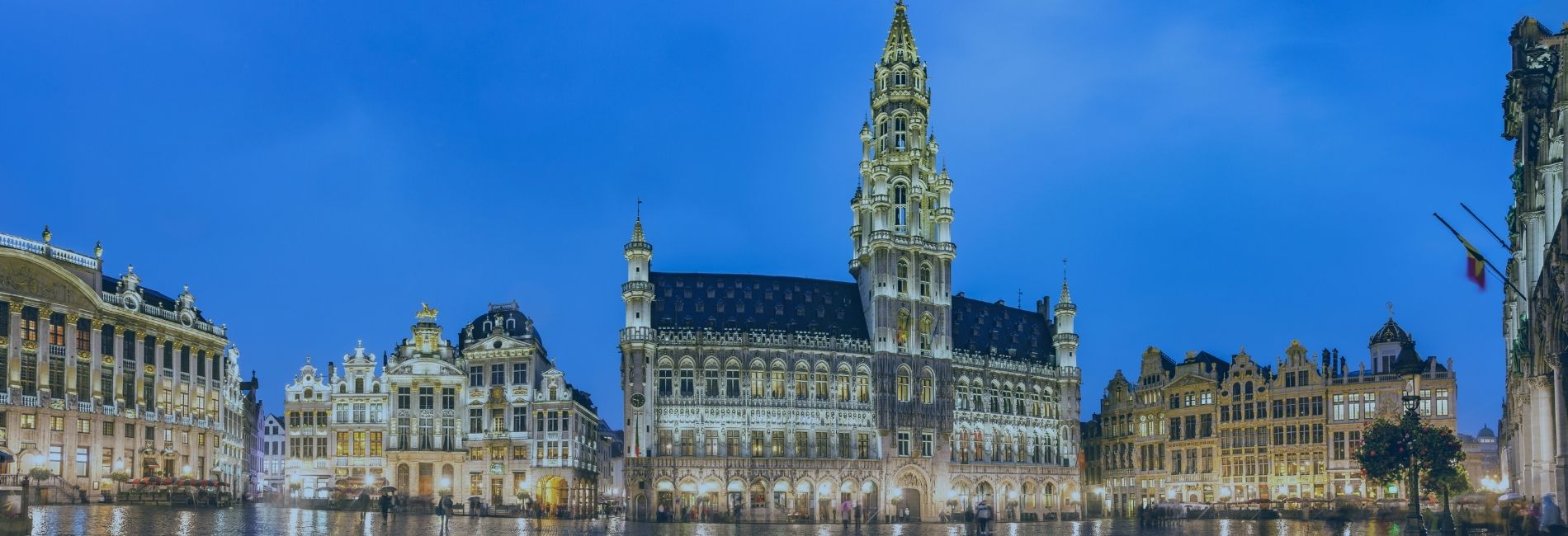 6 Hotels with Park Stay Fly Packages Near BRU Airport