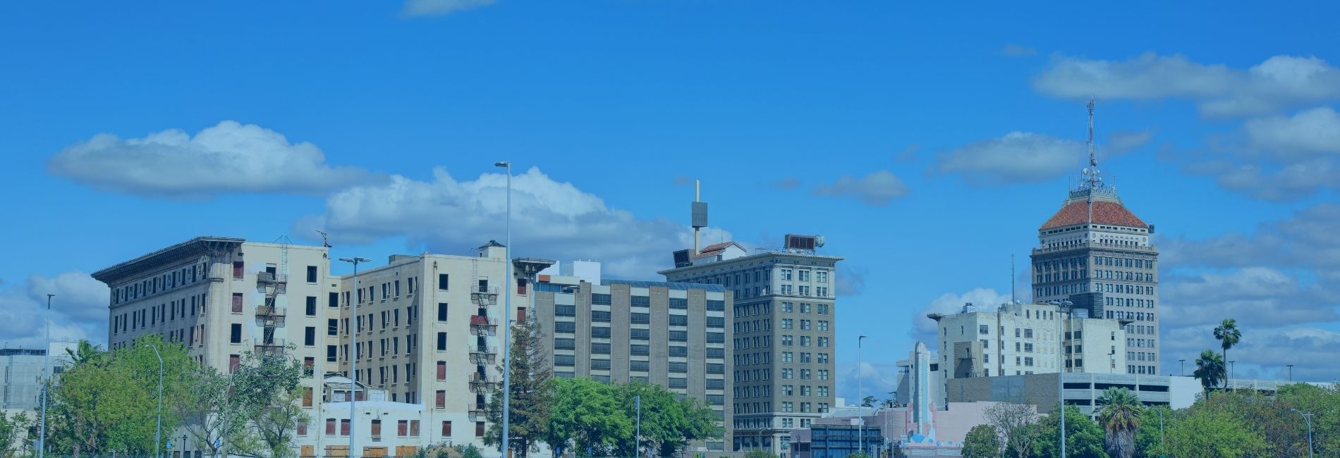 3 Hotels with Park Stay Fly Packages Near FAT Airport