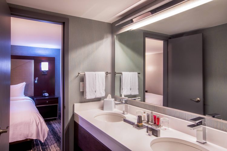 BOSTON MARRIOTT BURLINGTON , MA 01803 near Boston Logan International Airport View Point 37