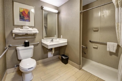 Hilton Garden Inn Portland Airport , OR 97220 near Portland International Airport View Point 16