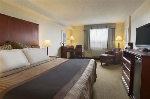 Red Roof PLUS Vancouver Airport , BC V6X 3K4 near Vancouver International Airport View Point 6