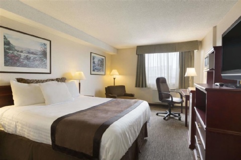 Red Roof PLUS Vancouver Airport , BC V6X 3K4 near Vancouver International Airport View Point 11