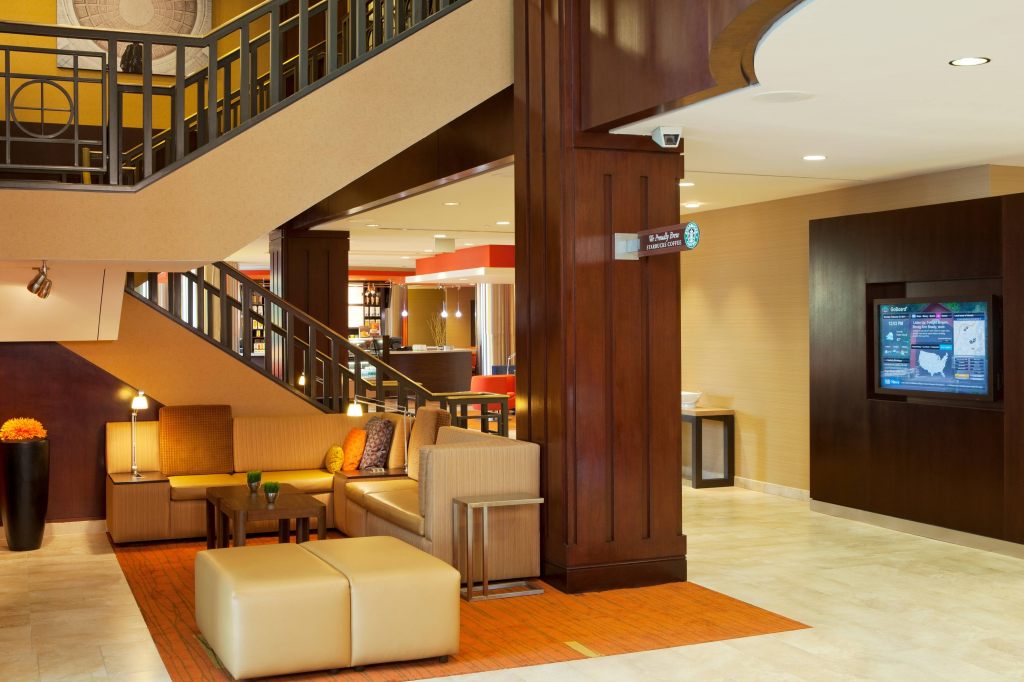 Courtyard by Marriott Arlington Crystal City/Reagan National Airport , VA 22202 near Ronald Reagan Washington National Airport View Point 11