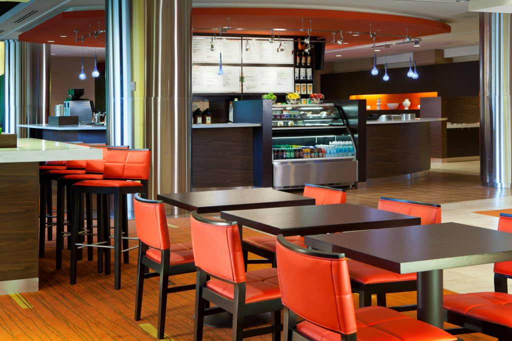 Courtyard by Marriott Arlington Crystal City/Reagan National Airport , VA 22202 near Ronald Reagan Washington National Airport View Point 17