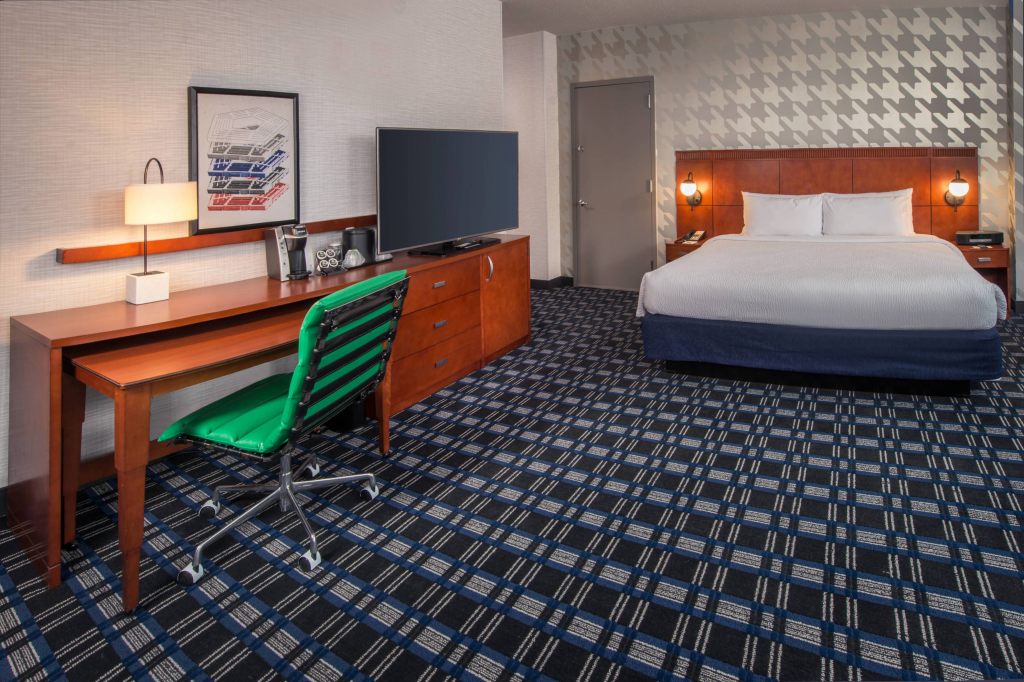Courtyard by Marriott Arlington Crystal City/Reagan National Airport , VA 22202 near Ronald Reagan Washington National Airport View Point 29
