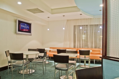 The Beacon Charlotte Airport by IHG , NC 28208 near Charlotte/douglas International Airport View Point 9