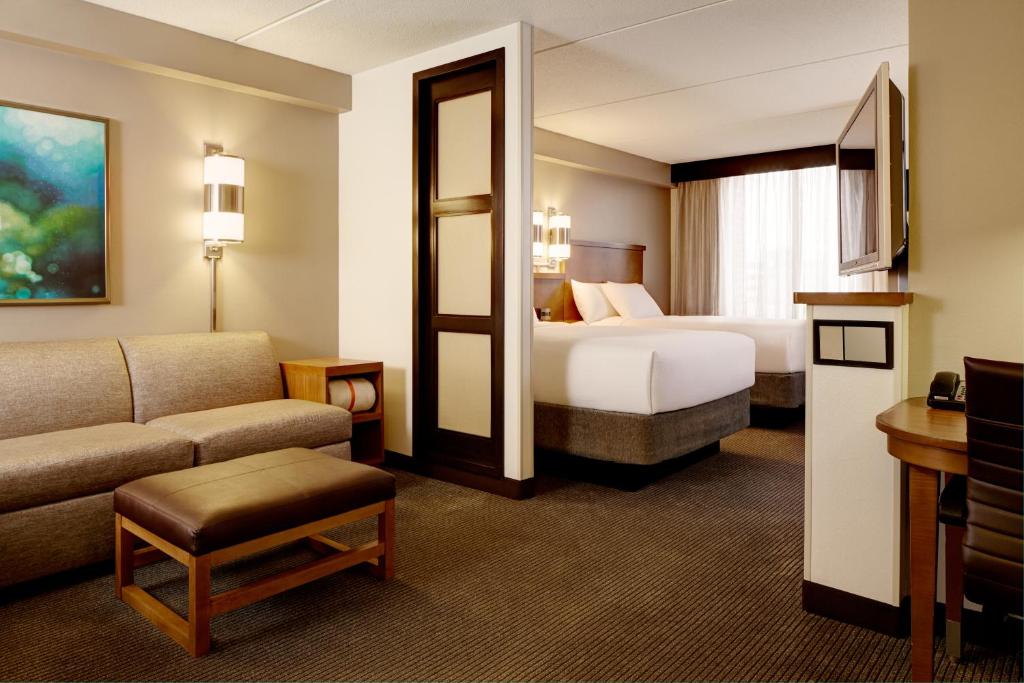 Hyatt Place Reno-Tahoe Airport , NV 89502 near Reno-tahoe International Airport View Point 17