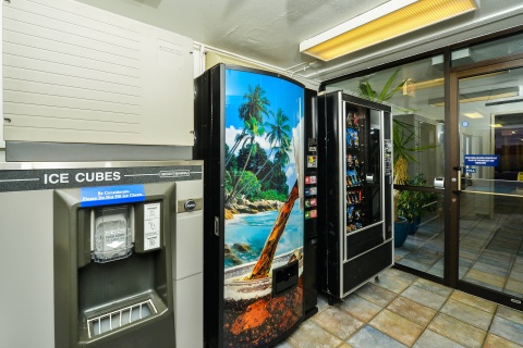 Americas Best Value Inn Lincoln Airport , NE 68521 near Lincoln Airport View Point 4