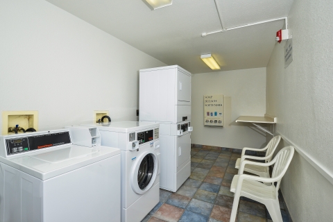 Americas Best Value Inn Lincoln Airport , NE 68521 near Lincoln Airport View Point 2