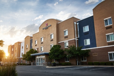 Candlewood Suites Milwaukee Airport-Oak Creek by IHG , WI 53154 near General Mitchell International Airport View Point 13