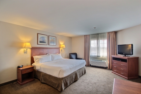 Candlewood Suites Milwaukee Airport-Oak Creek by IHG , WI 53154 near General Mitchell International Airport View Point 23