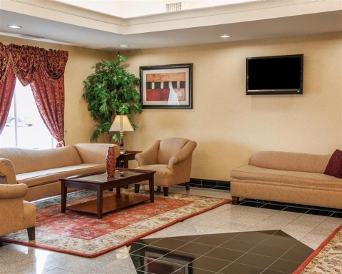 Comfort Suites near Indianapolis Airport , IN 46241 near Indianapolis International Airport View Point 9