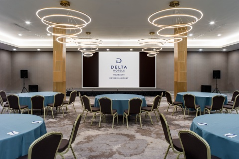 Delta Hotels by Marriott Ontario Airport , CA 91761 near Ontario International Airport View Point 7