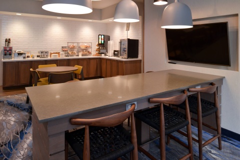 Fairfield Inn and Suites by Marriott Arlington Near Six Flags , TX 76006 near Dallas-fort Worth International Airport View Point 9