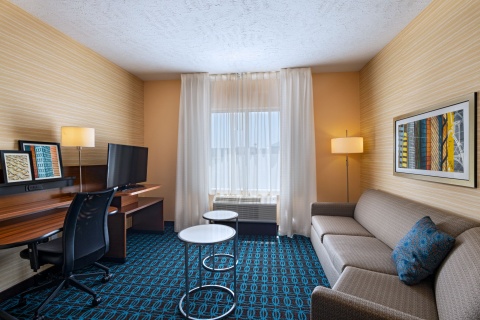 Fairfield Inn and Suites by Marriott Lincoln Airport , NE 68521 near Lincoln Airport View Point 10