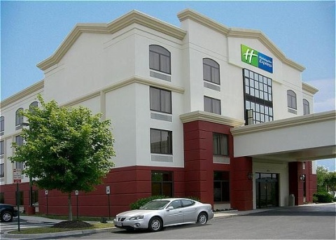 Holiday Inn Express Richmond Airport by IHG , VA 23150 near Richmond International Airport View Point 3