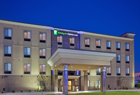 Holiday Inn Express & Suites Lincoln Airport by IHG , NE 68521 near Lincoln Airport View Point 2
