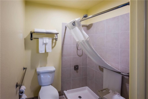 Quality Inn SeaTac Airport-Seattle , WA 98188 near Seattle-tacoma International Airport View Point 8