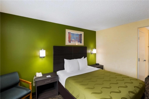 Quality Inn SeaTac Airport-Seattle , WA 98188 near Seattle-tacoma International Airport View Point 16
