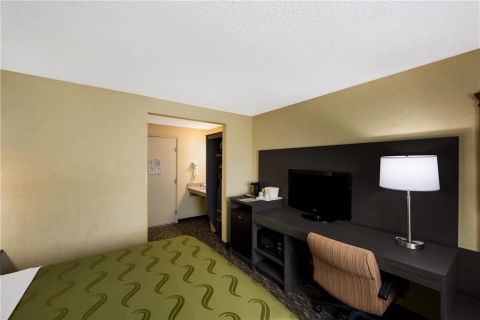 Quality Inn SeaTac Airport-Seattle , WA 98188 near Seattle-tacoma International Airport View Point 7