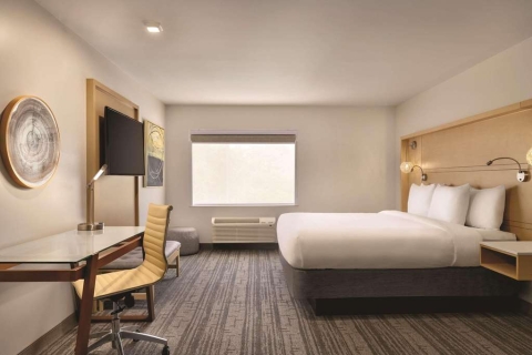 Radisson Hotel Atlanta Airport , GA 30337 near Hartsfield-jackson Atlanta International Airport View Point 13