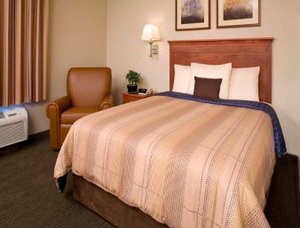 Hawthorn Suites By Wyndham Greensboro , NC 27409 near Piedmont Triad International Airport View Point 5