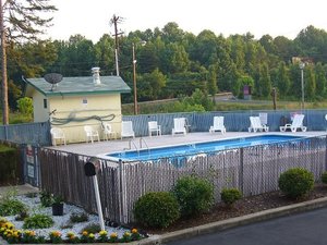  Royal Inn Charlotte Airport Hotel , NC 28205 near Charlotte/douglas International Airport View Point 4