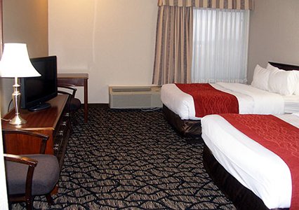 Quality Inn & Suites Kansas City International Airport , MO 64079 near Kansas City International Airport View Point 3