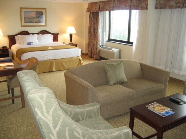 Elimwood Hotel STL Riverport , MO 63043 near Lambert-saint Louis International Airport View Point 4
