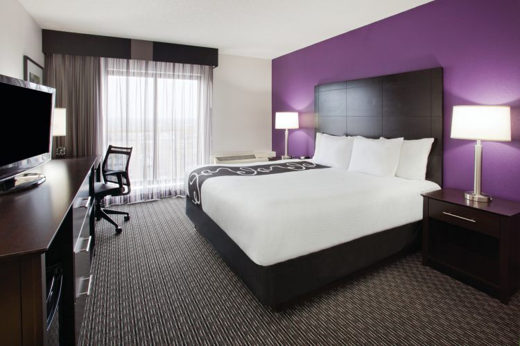 Bloom Hotel Minneapolis Bloomington West , MN 55437 near Minneapolis-saint Paul International Airport (wold-chamberlain Field) View Point 2