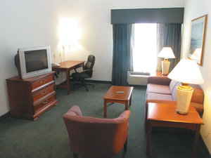 La Quinta Inn & Suites Fort Myers Airport , FL 33912 near Southwest Florida International Airport View Point 6