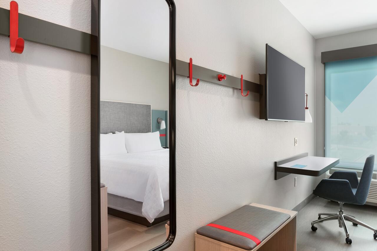 Avid Hotel Boston Logan Airport  , MA 02151 near Boston Logan International Airport View Point 10