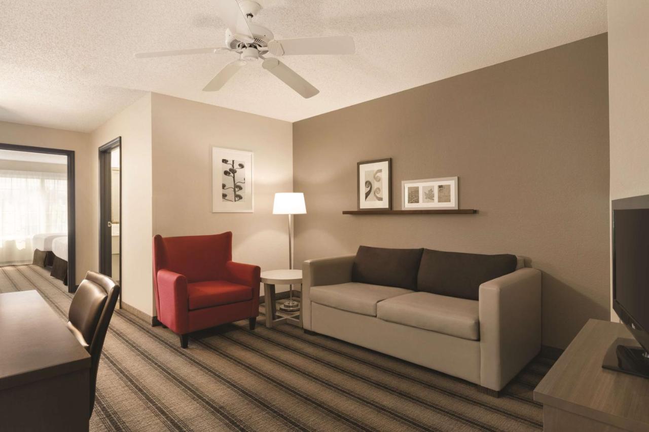 Country Inn And Suites Indianapolis Airport South , IN 46221 near Indianapolis International Airport View Point 2