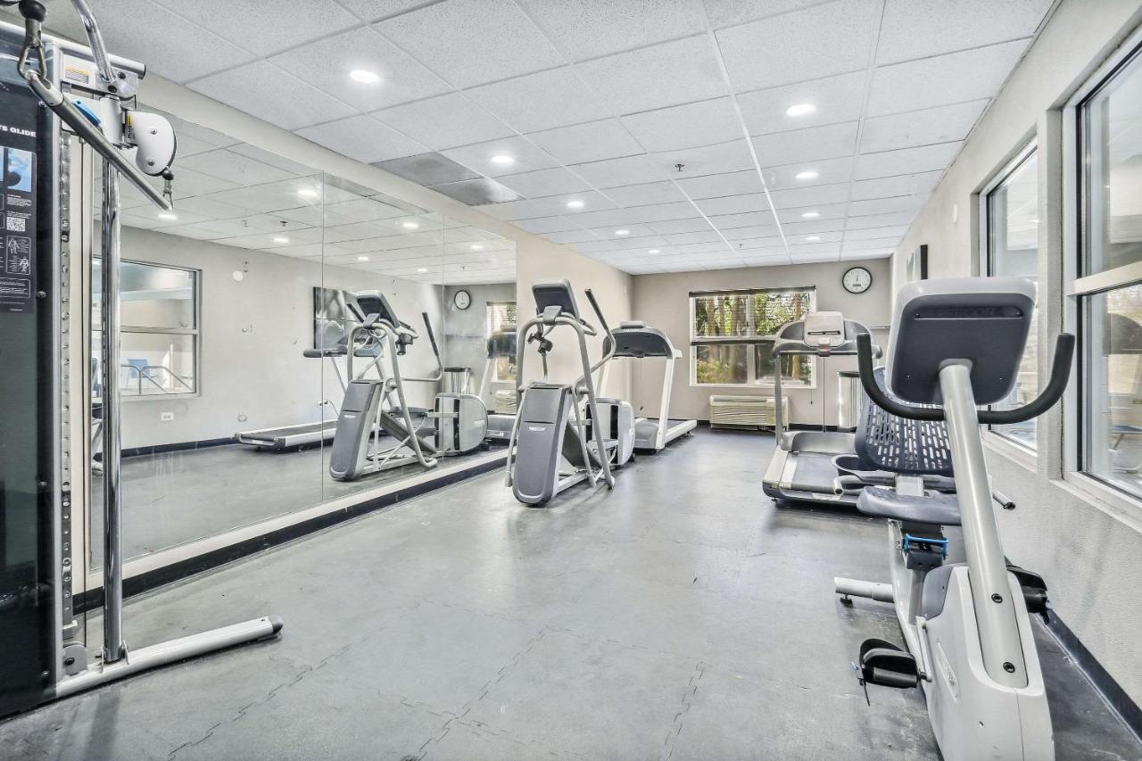 Country Inn & Suites by Radisson, Chicago O\'Hare South, IL , IL 60106 near Ohare International Airport View Point 5