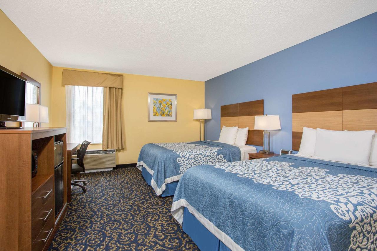 Days Inn By Wyndham Raleigh-Airport-Research Triangle Park , NC 27560 near Raleigh-durham International Airport View Point 6