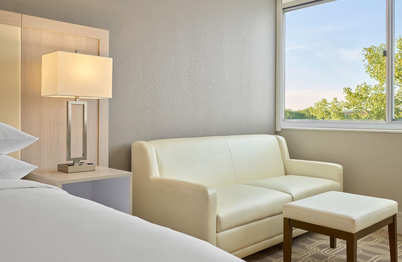 Delta Hotels by Marriott Chicago Willowbrook , IL 60527 near Midway International Airport View Point 8