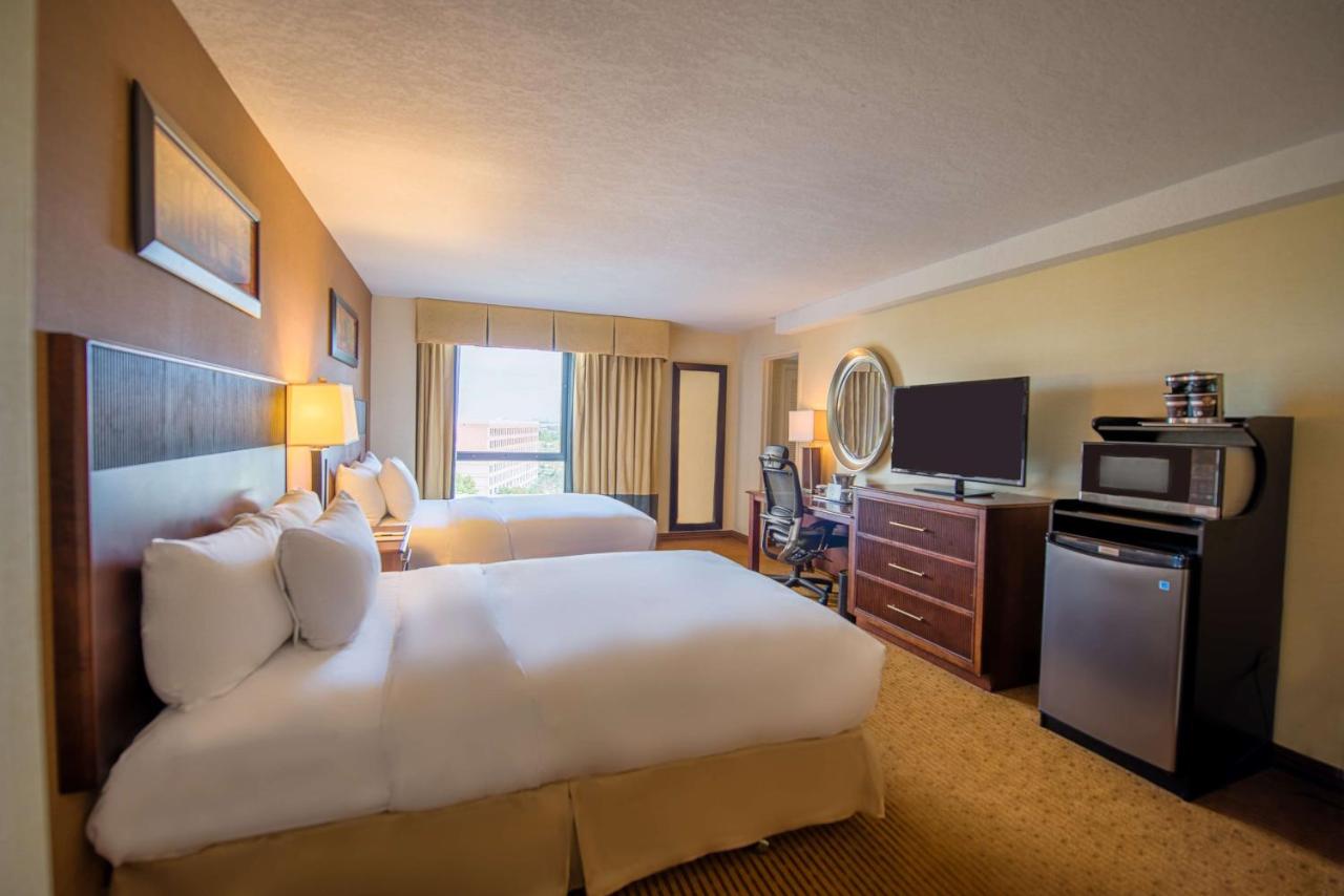 DoubleTree by Hilton Philadelphia Airport , PA 19153 near Philadelphia International Airport View Point 7