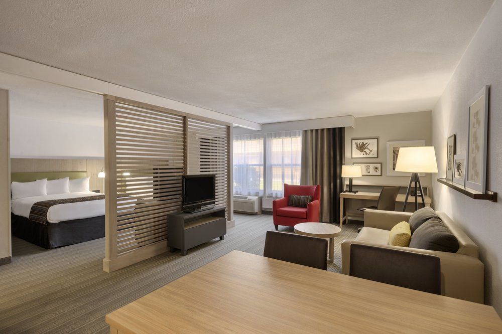 GreenTree Inn and Suites Phoenix Sky Harbor , AZ 85040 near Sky Harbor International Airport View Point 6
