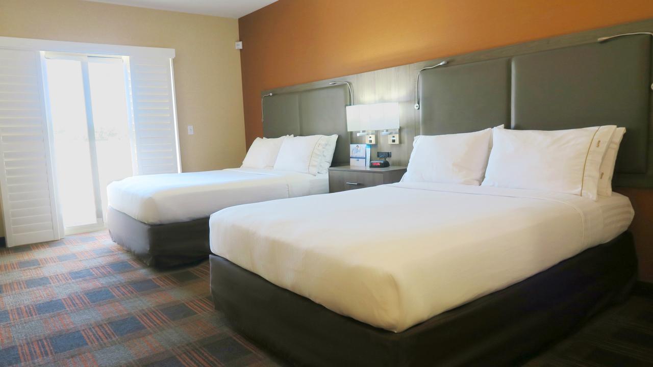 Holiday Inn Elk Grove Village , IL 60007 near Ohare International Airport View Point 2