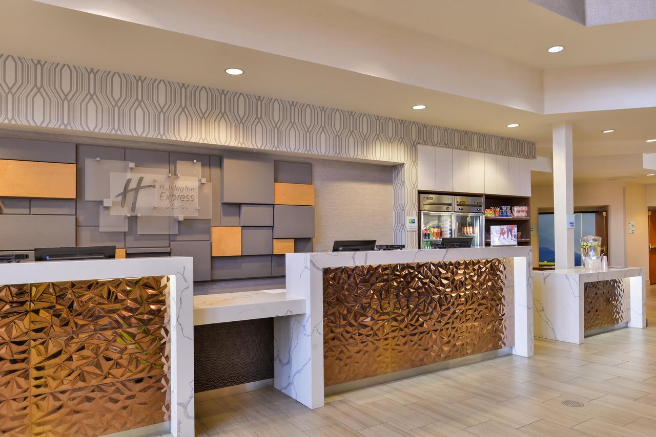 Holiday Inn Elk Grove Village , IL 60007 near Ohare International Airport View Point 9