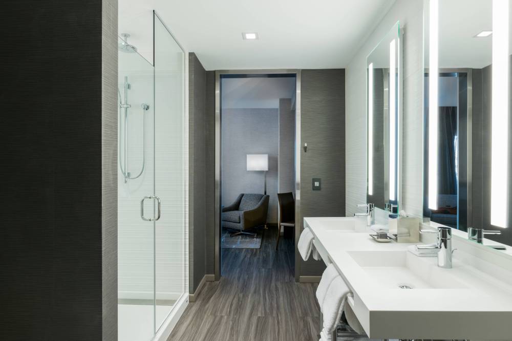 Ac Hotel By Marriott Boston Cambridge 3