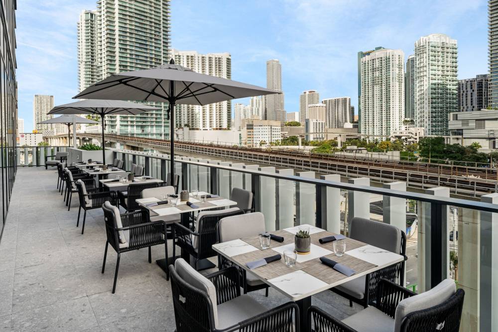Ac Hotel By Marriott Miami Brickell 8