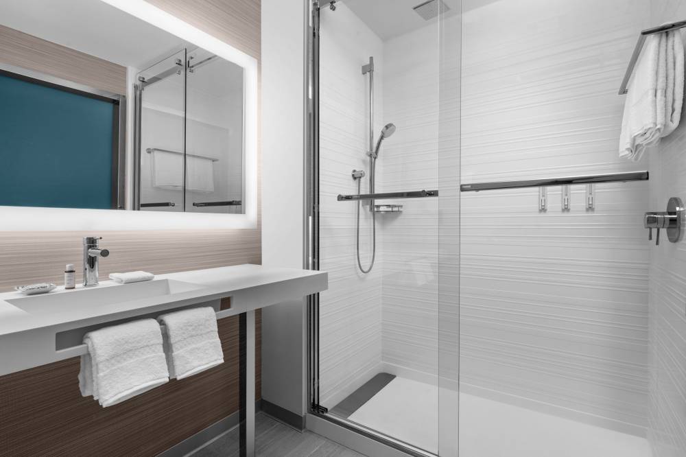 Ac Hotel By Marriott Miami Brickell 1