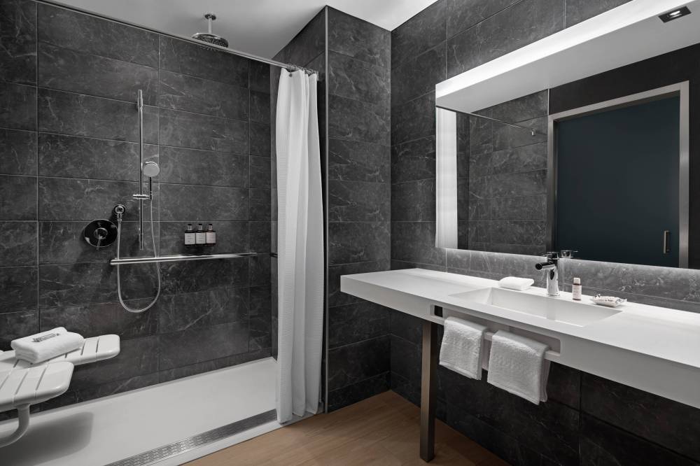 Ac Hotel By Marriott Orlando Downtown 3