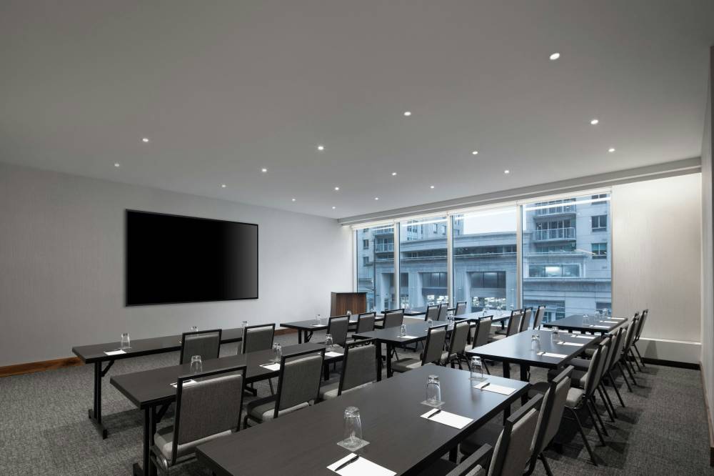 Ac Hotels By Marriott Ottawa Downtown 6