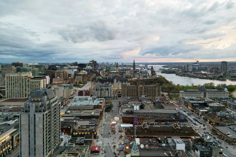 Ac Hotels By Marriott Ottawa Downtown 3