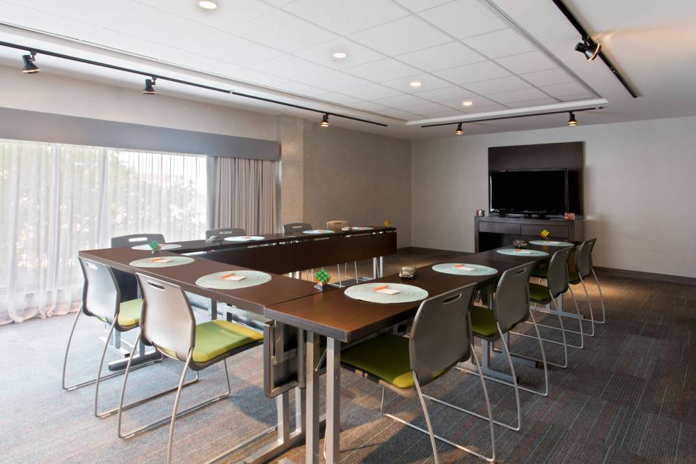 Aloft Birmingham Soho Square 6