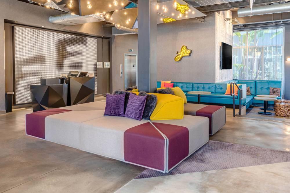 Aloft Jacksonville Tapestry Park 5