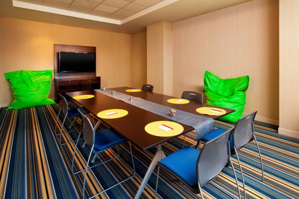 Aloft San Francisco Airport 5