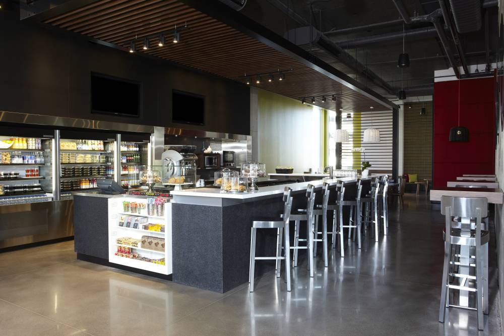 Alt Hotel Toronto Airport 3
